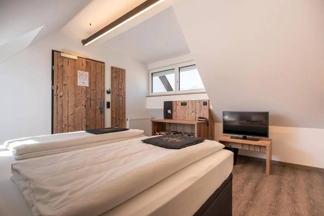 Binders Budget City-Mountain Hotel Инсбрук