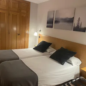 Apart-hotel El Serch